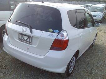 2005 Honda Fit Photos