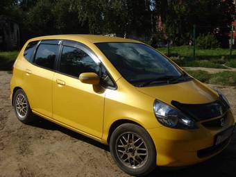 2005 Honda Fit Pictures