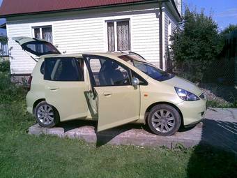 2005 Honda Fit Images