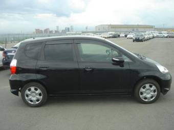2005 Honda Fit Pictures