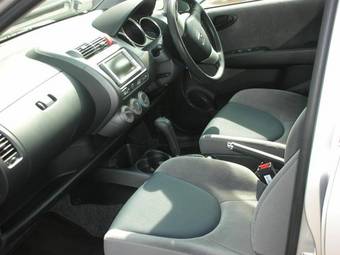 2005 Honda Fit Photos