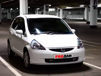 2005 Honda Fit Photos