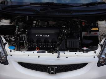 2005 Honda Fit Pictures