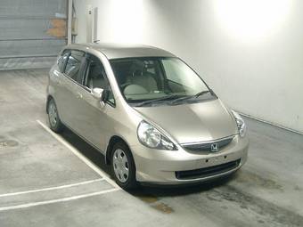 2005 Honda Fit Photos