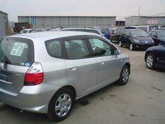 2005 Honda Fit Pictures
