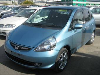 2005 Honda Fit Pictures