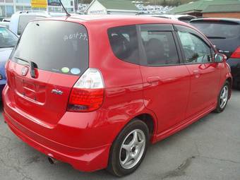 2005 Honda Fit Pictures