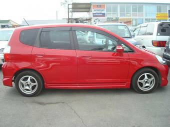 2005 Honda Fit Photos