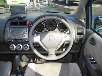 2006 Honda Fit Photos