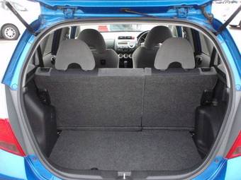 2006 Honda Fit Wallpapers
