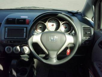 2006 Honda Fit Pictures