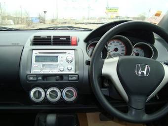 2006 Honda Fit Pictures