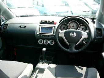 2006 Honda Fit Wallpapers