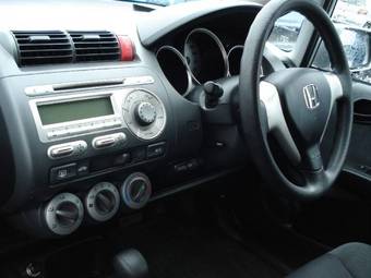 2006 Honda Fit Photos