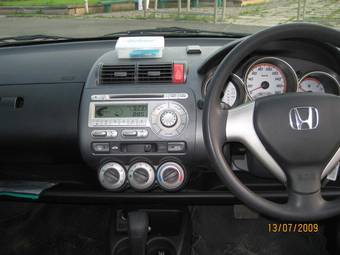 2006 Honda Fit Photos