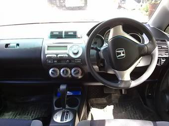 2006 Honda Fit Photos