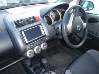 2006 Honda Fit Pictures