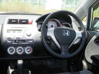 2006 Honda Fit Photos