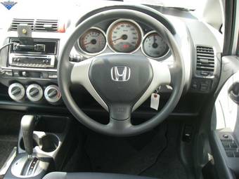 2006 Honda Fit Pictures