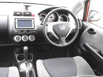 2006 Honda Fit Photos