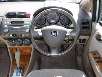2002 Honda Fit Aria Pictures