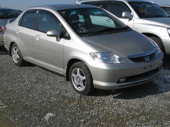 2002 Honda Fit Aria Pictures