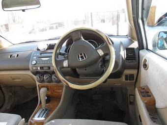2002 Honda Fit Aria Pics