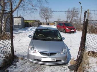 2002 Honda Fit Aria Pictures