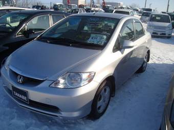 2002 Honda Fit Aria Pictures