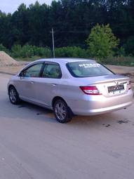 2002 Honda Fit Aria Pictures