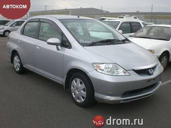 2002 Honda Fit Aria Photos