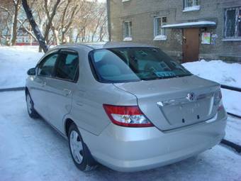 2002 Honda Fit Aria Pics