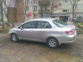 2002 Honda Fit Aria Pictures