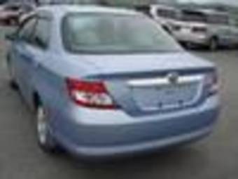 2002 Honda Fit Aria Pictures
