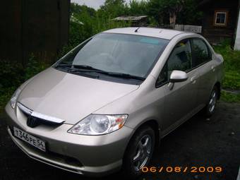 2002 Honda Fit Aria Photos