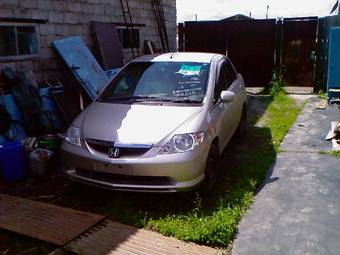 2002 Honda Fit Aria Pictures