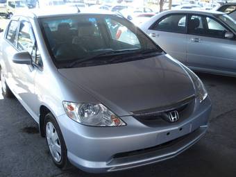 2002 Honda Fit Aria Photos