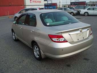 2003 Honda Fit Aria Pictures