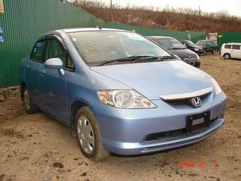 2003 Honda Fit Aria Pictures