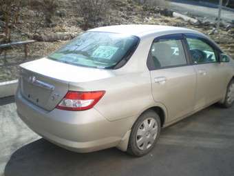 2003 Honda Fit Aria Pictures