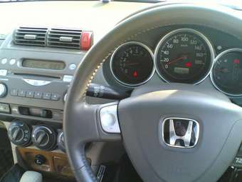 2003 Honda Fit Aria Pictures