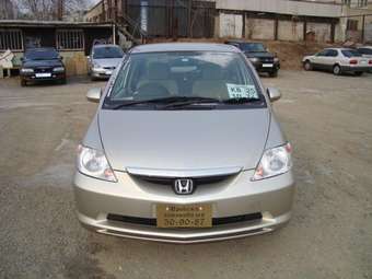 2003 Honda Fit Aria Pictures