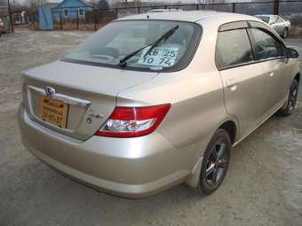 2003 Honda Fit Aria Pictures