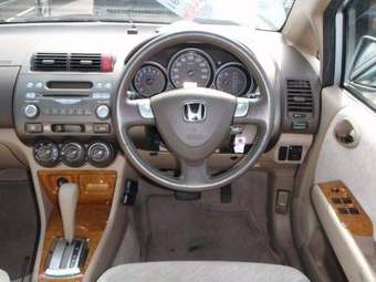 2003 Honda Fit Aria Pictures