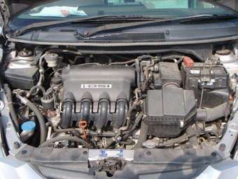 2003 Honda Fit Aria Pics