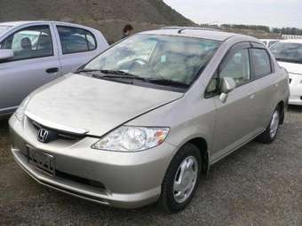 2003 Honda Fit Aria Pictures