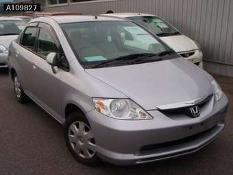 2003 Honda Fit Aria Photos