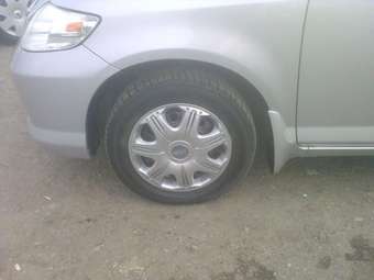 2003 Honda Fit Aria Pictures