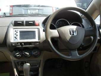 2003 Honda Fit Aria Pictures