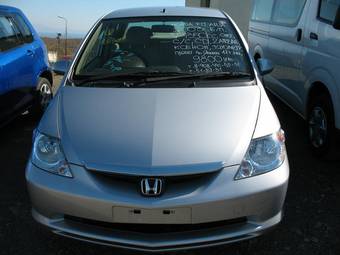 2003 Honda Fit Aria Pictures